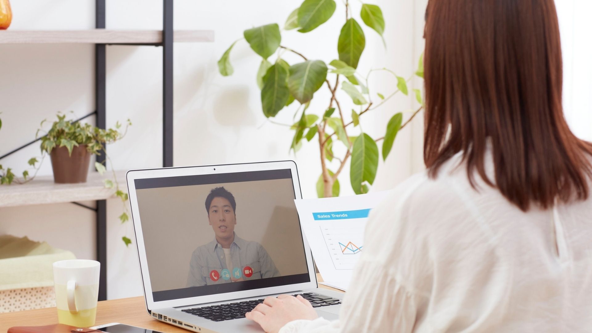 リモートワークでWeb会議をする人