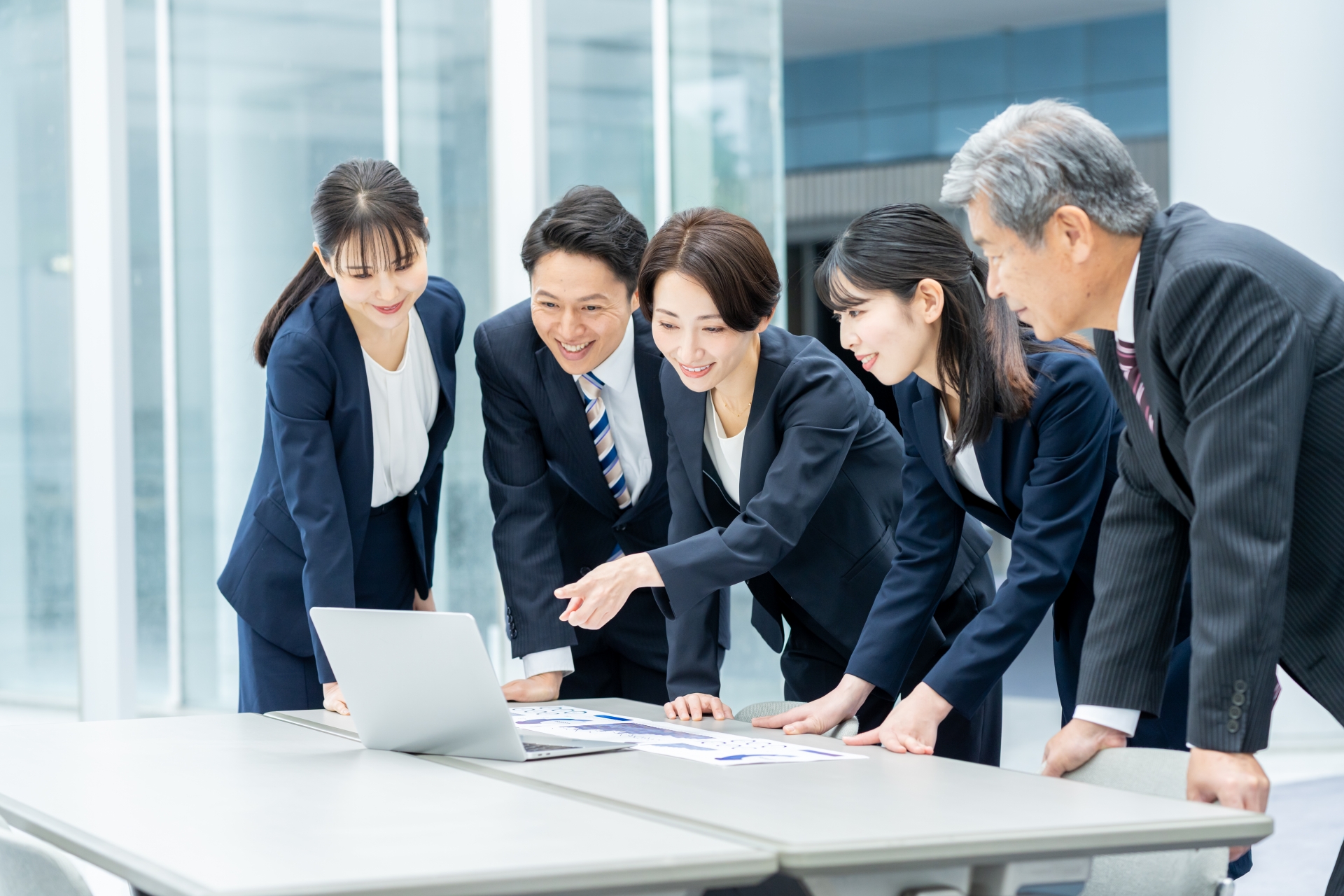 タレントマネジメントシステムを選定する従業員