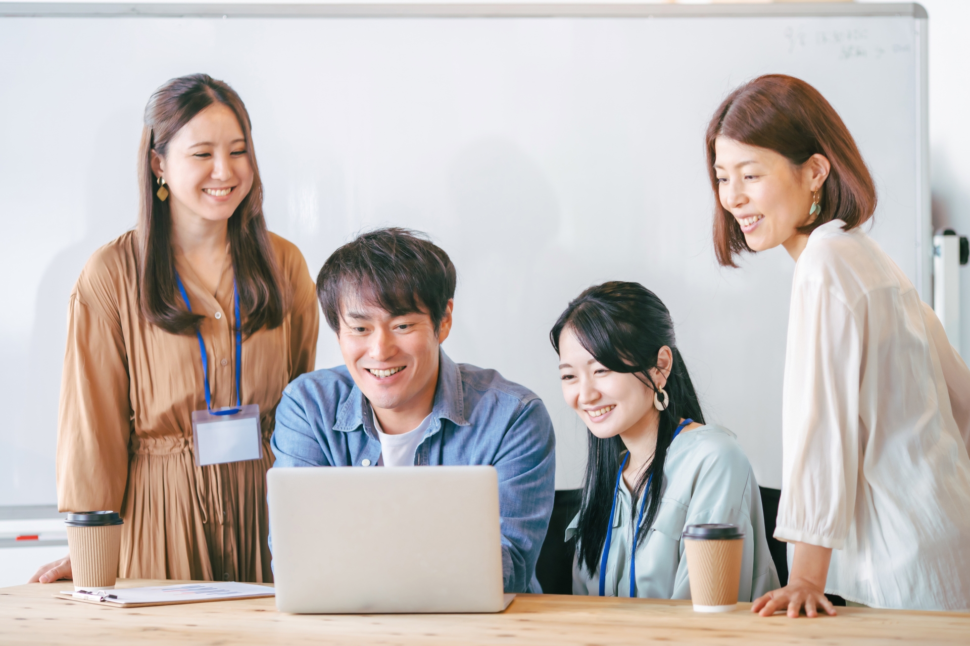 ハイブリッドクラウドを活用する従業員